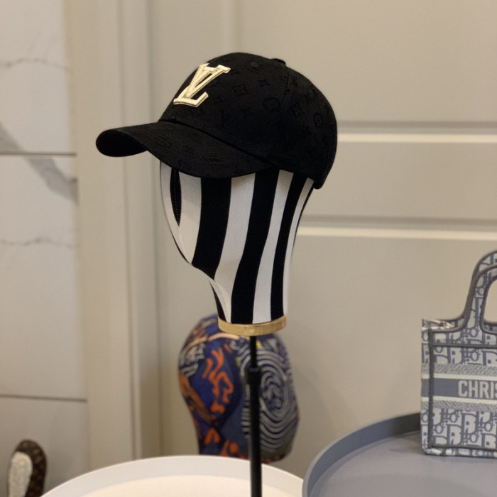 l1vv hat