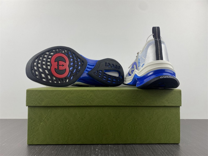 gu run sneaker
