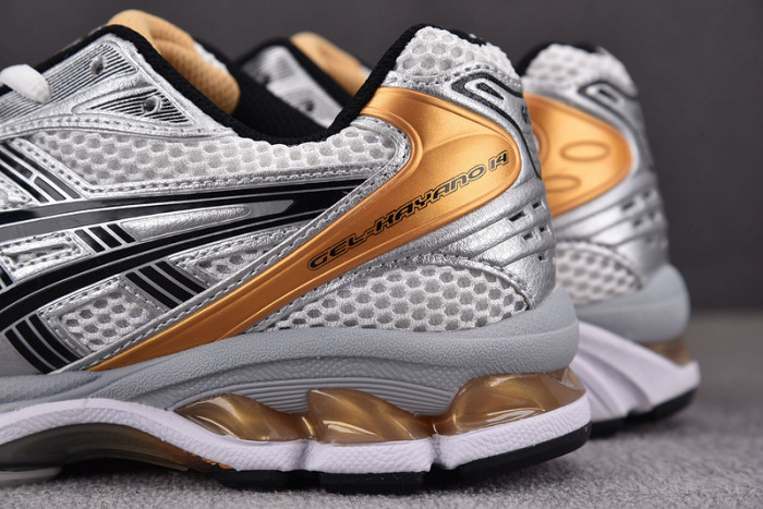 As*ic*s shoes