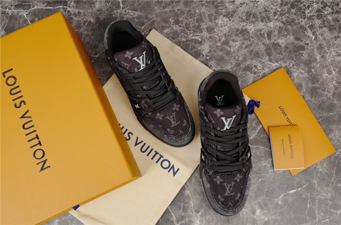 l1vv trainer