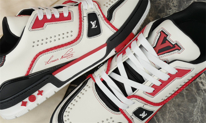l1vv trainer