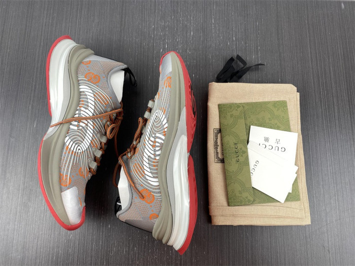 gu run sneaker