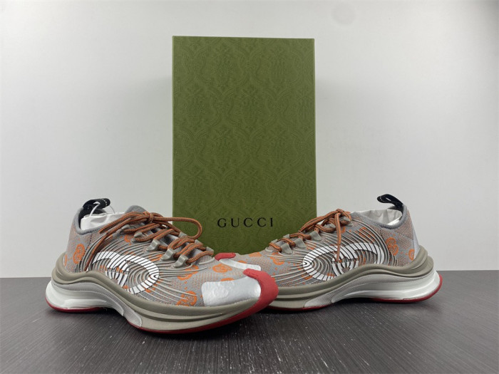 gu run sneaker