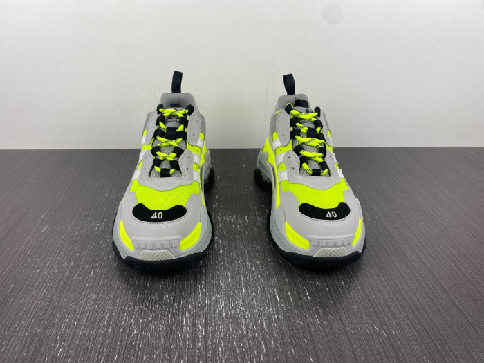 balen triple s grey green 712821 w2zb5 7512
