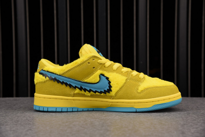 nike dunk low sb x grateful dead 