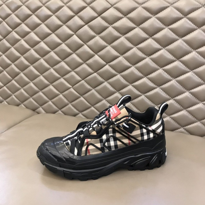 bur*berry sneakers