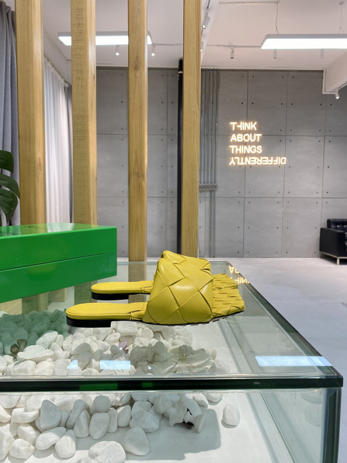 botteg*Ve*ne*ta sandal