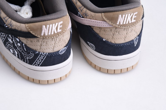 nike sb dunk low travis scott ct5053-001