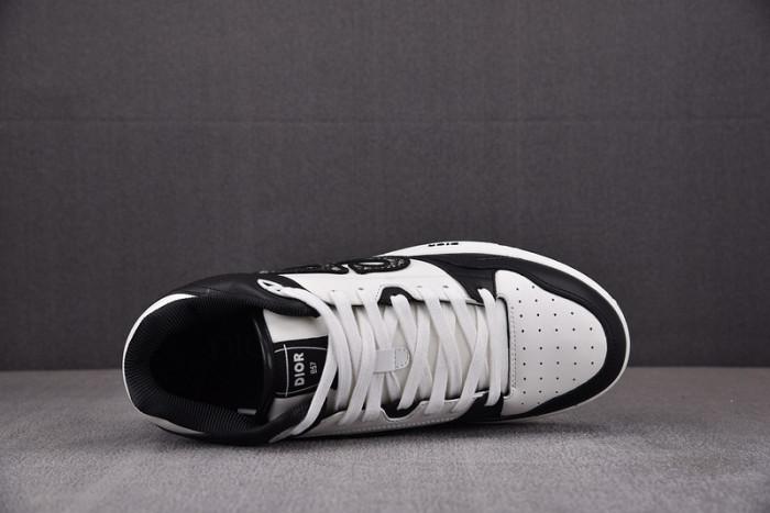d1or b57 shoes