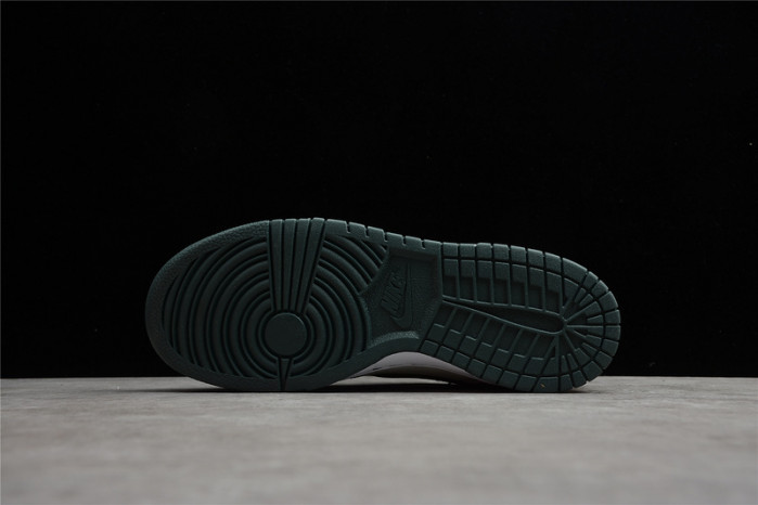 nike dunk low se sail multi-camo dh0957-100
