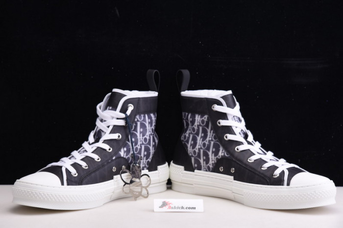 b23 oblique sneaker