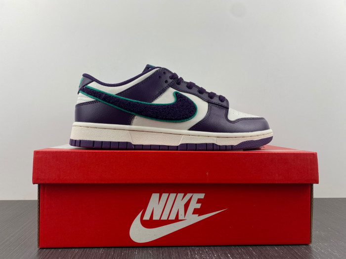 nike dunk low chenille dq7683-100