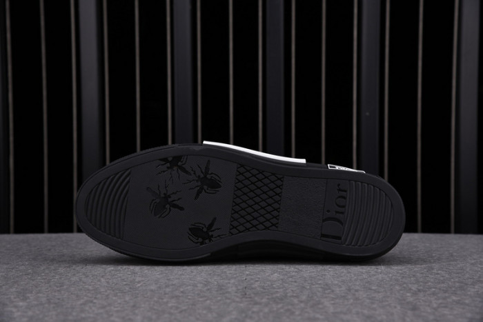 b23 oblique sneaker