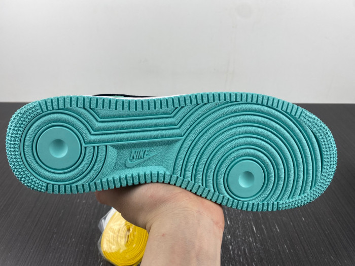 T*f*ny & co. x nike air force 1 low dz1382-002