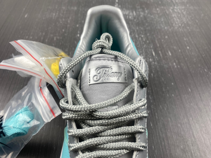 T*f*ny & co. x nike air force 1 low dz1382-003