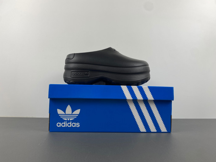 adifom stan mule ie4626