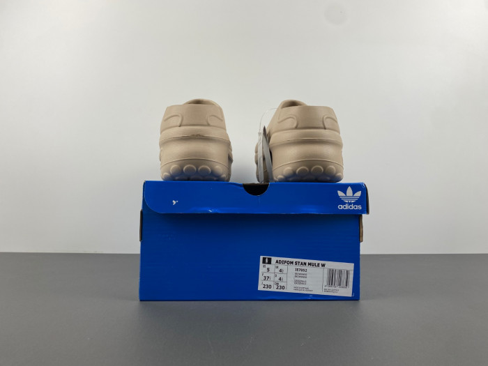 adifom stan mule ie7052