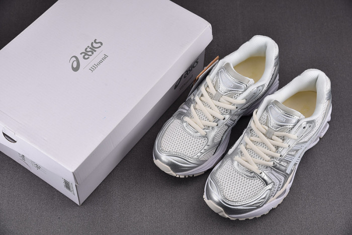 As*ic*s shoes